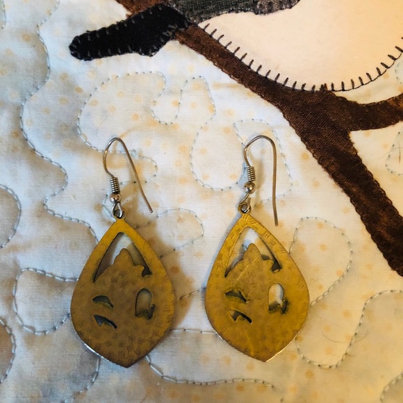 Vintage Earrings, Lillies, Rose & Greens - Picture 5 of 12